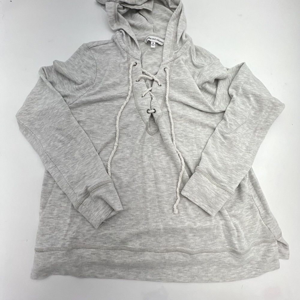 Cupcakes and Cashmere Soft & Cozy Plush Sweater V-Neck Pullover Women's Small